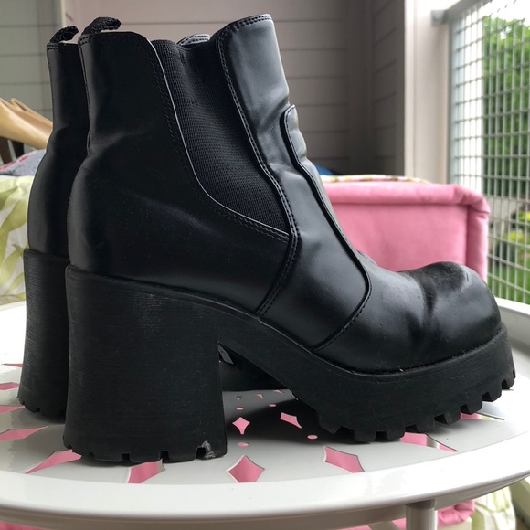 square toe chunky boots